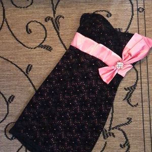 Strapless black fitted dress NWOT 💕